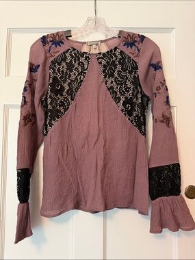 Gimmicks Blouse